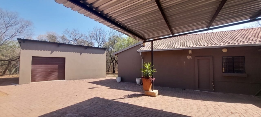 4 Bedroom Property for Sale in Waagfontein North West